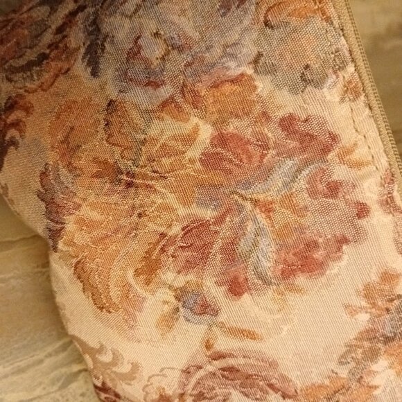 New Zippy Hanging Satin Wristlet Clutch Pouch Make-up Bags Button detail Florals - Picture 15 of 16